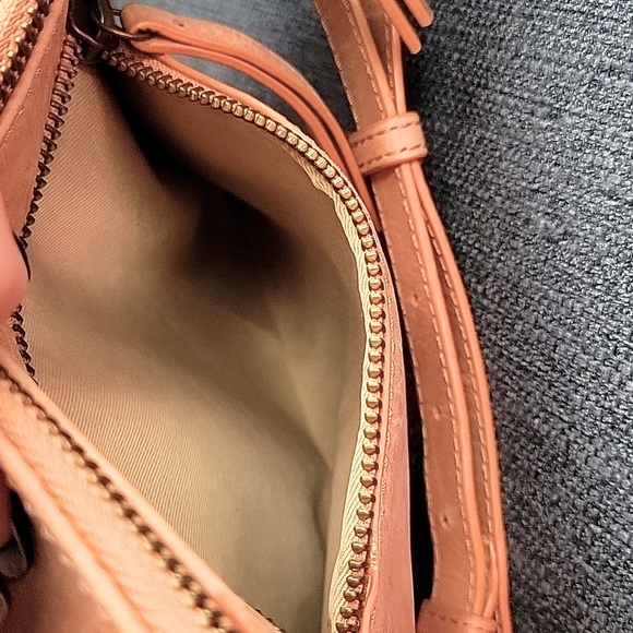 Lucky Brand Nude Blush Leather Crossbody - Picture 7 of 13